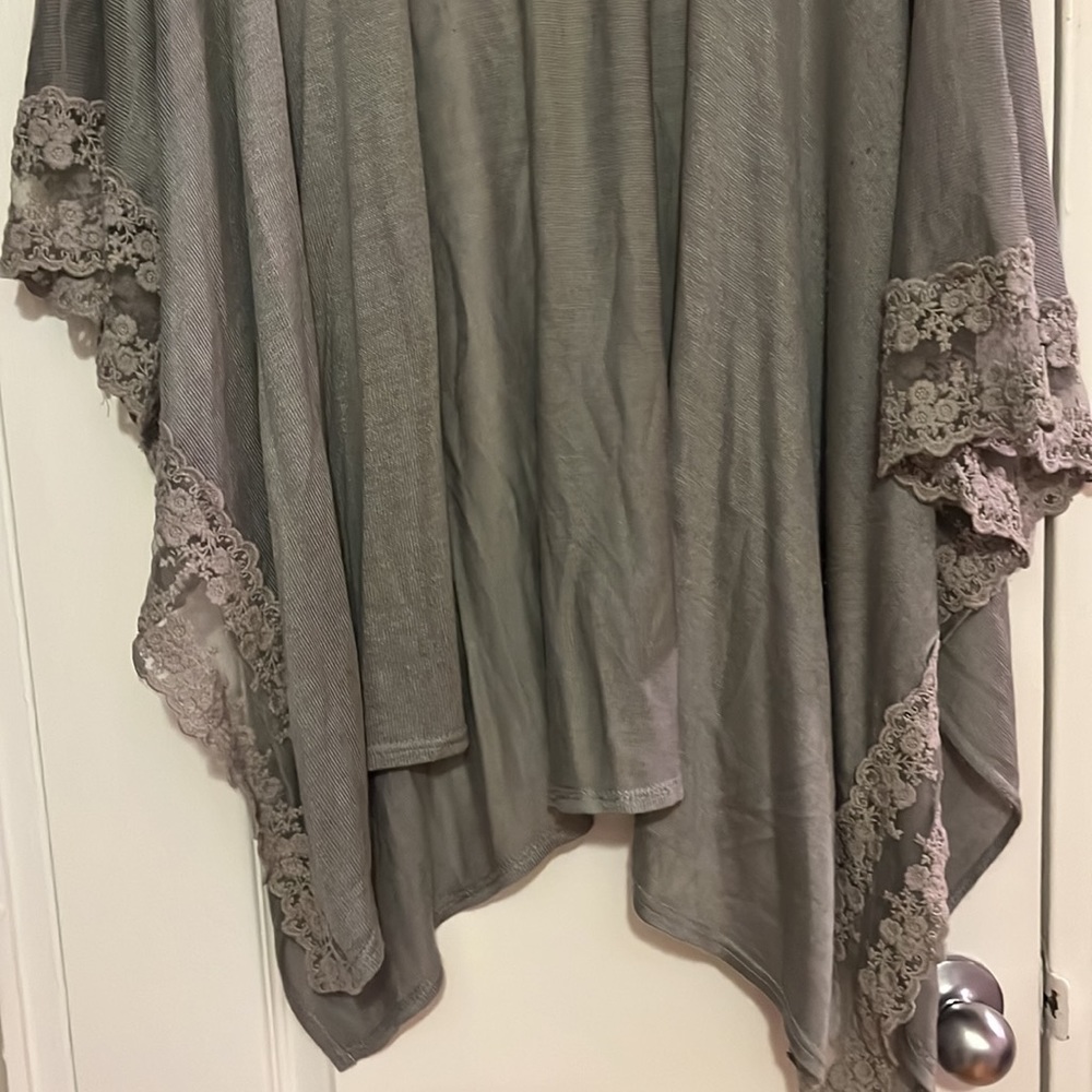 Grey kimono - Picture 5 of 6